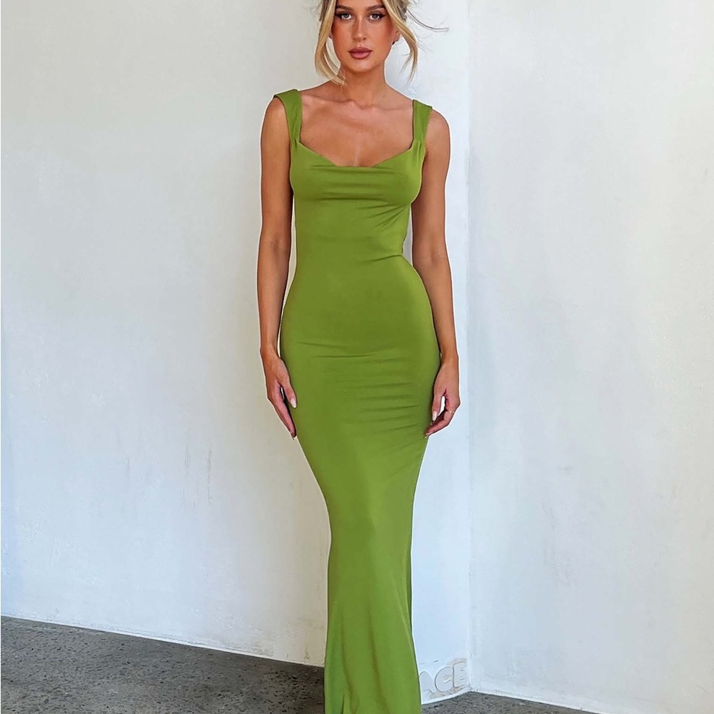 Elegant Green Sleeveless Dress